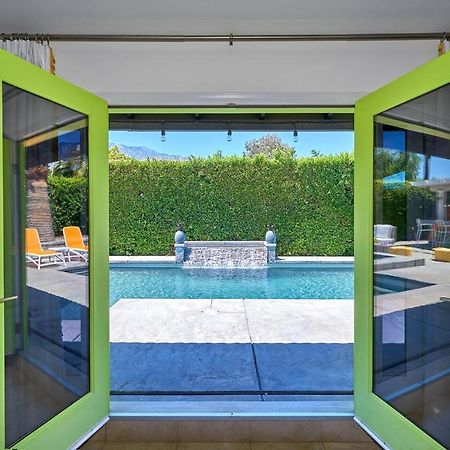 Pineapple Splash! Complete Privacy! Salt Pool! بالم سبرينغس المظهر الخارجي الصورة